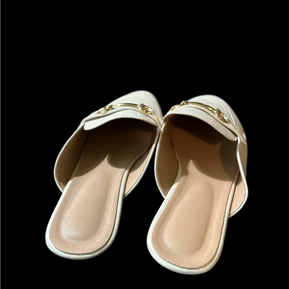 NWOt Dreams size 9 cream, color mules - Picture 2 of 4